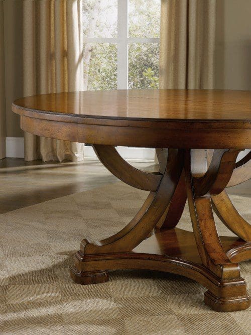 Tynecastle Round Pedestal Dining Table with One 18'' Leaf