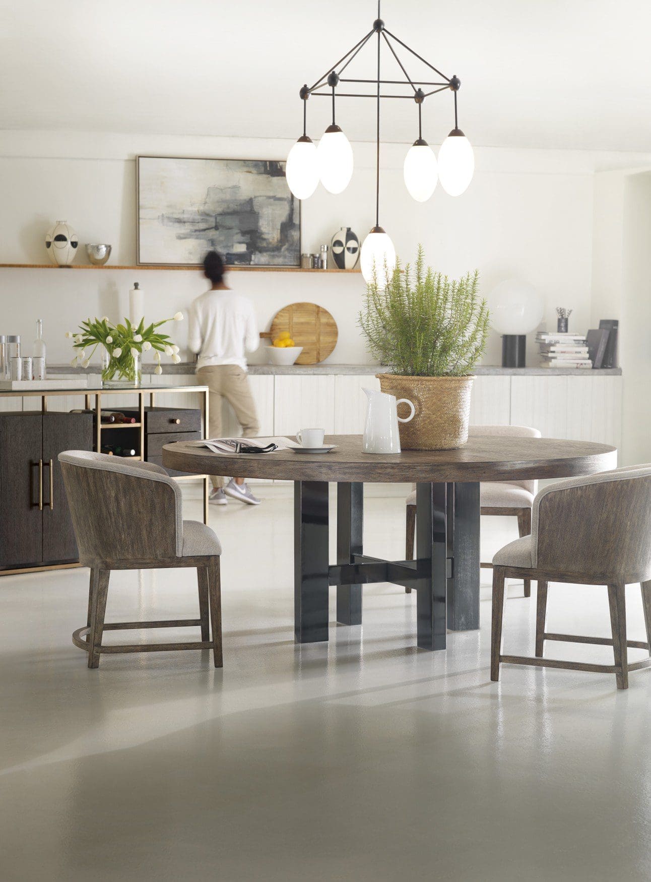 Curata 72in Round Dining Table